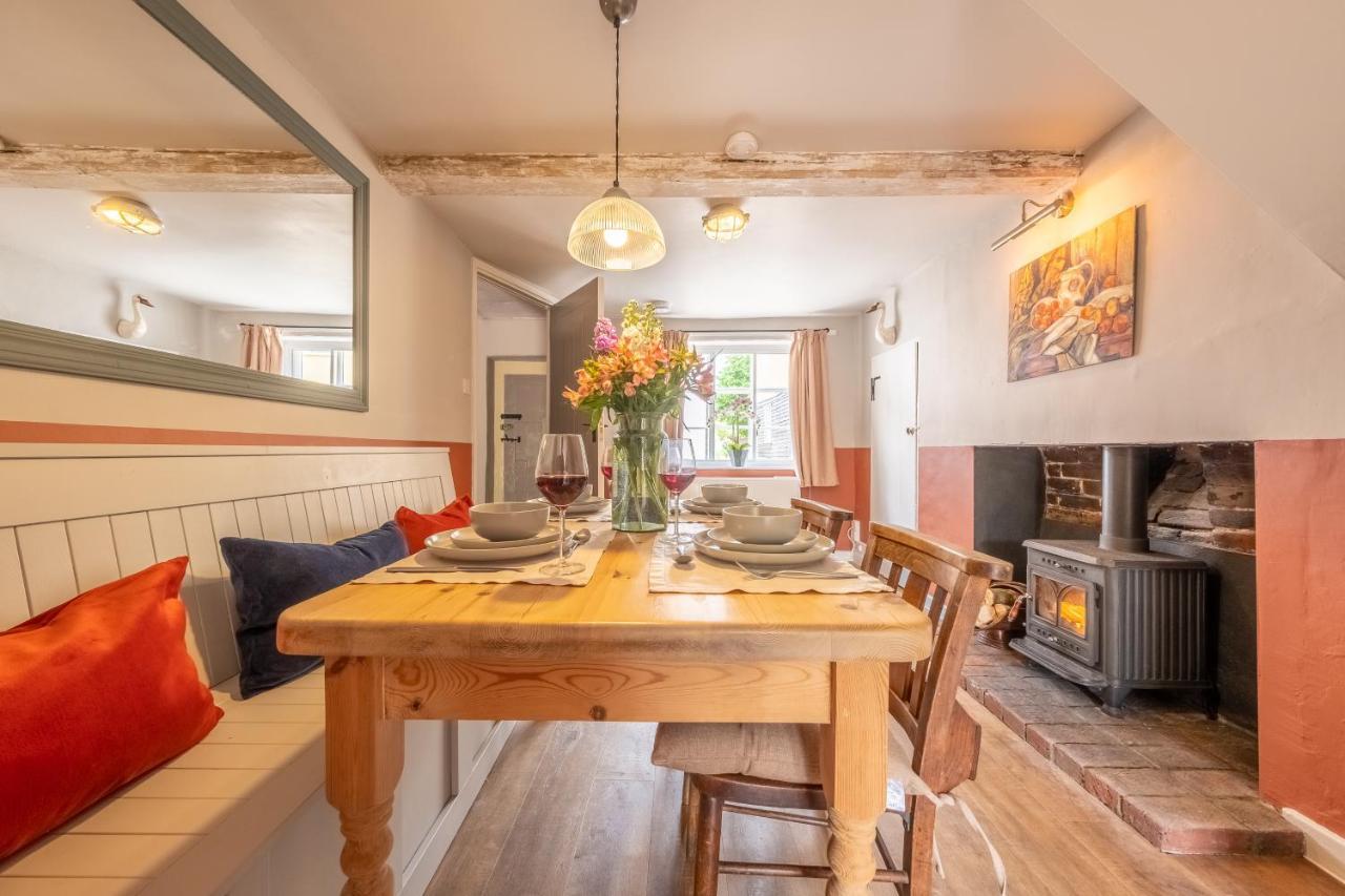 Heavenly 16Th Century Cottage In Pretty Rural Village - Swan'S Nest Boxford  Exterior foto